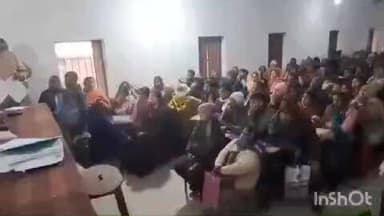 मढ़ौरा: मढ़ौरा हाई स्कूल सभागार में जिला शिक्षा पदाधिकारी ने अनुमंडल स्तरीय बैठक की