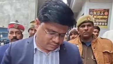 मधुबन: रामपुर थाने की थाना अध्यक्ष कंचन मौर्य को पुलिस अधीक्षक ने किया लाइन हाजिर, एसडीएम न्यायिक ने मीडिया को दी जानकारी