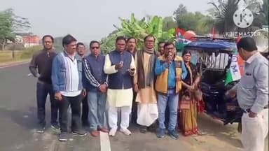 কাঁথি ৩: মারিশদা গ্রাম পঞ্চায়েতে উন্নয়নের পাঁচালী ট্যাবলো উদ্বোধনে উপস্থিত পঞ্চায়েত সমিতির সভাপতি বিকাশ চন্দ্র বেজ