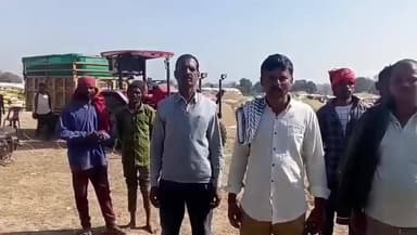 सिहुड़ी के धान खरीदी केंद्र में वारदाना की कमी, किसान परेशान, धान की तुलाई रुकी