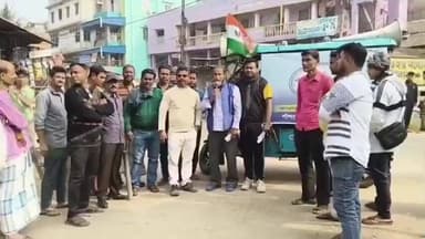 পাঁশকুড়া: পাঁশকুড়া পৌরসভার ২ নম্বর ওয়ার্ড কনক পুর কলেজ মোড়ে পশ্চিমবঙ্গ সরকারের উন্নয়নের পাঁচালী প্রচার কর্মসূচি শুভ উদ্বোধন