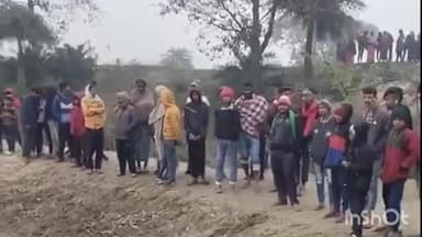 लहलादपुर: जलालपुर में निजी तालाब से मिला अज्ञात बच्चे का शव, हत्या की आशंका