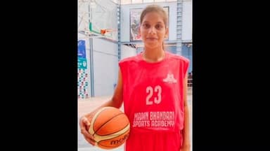 गंगरार: यूनिवर्सिटी बास्केटबॉल टीम में चयनित हुई नंदिनी खटीक, गंगरार क्षेत्र में खुशी की लहर