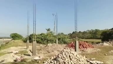 তুফানগঞ্জ ২: মধুরভাষা এলাকায় সরকারি উন্নয়নমূলক নির্মাণ কাজে বাধা দেওয়ার অভিযোগ উঠলো খোদ সরকারি দপ্তরের বিরুদ্ধে,