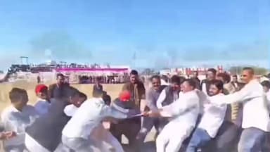 सुवासरा: सांसद खेल महोत्सव: सुवासरा में विधायक ने खेल मैदान में हरी झंडी दिखाकर कार्यक्रम की शुरुआत की