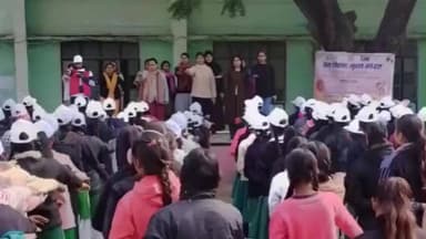मौदहा: मौदहा में छात्राओं एवं अध्यापिकाओं ने बाल विवाह मुक्त भारत की शपथ ली
