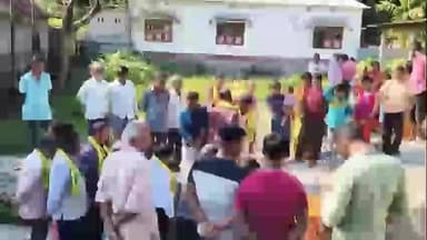 শীতলকুচি: গোসাইরহাটে ১৭২ মিটার দৈর্ঘ্য একটি ড্রেন ও একটি কংক্রিটের রাস্তার কাজের শুভ উদ্বোধন হল