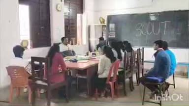 कुर्था: स्काउट-गाइड कैडेटों के साथ जिला संगठन आयुक्त की बैठक, राष्ट्रीय जंबूरी की जानकारी दी