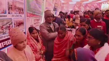 कुटुंबा: प्रशासन ने गांव की ओर अभियान का शुभारंभ किया, रिसियप में शिविर का आयोजन, 17 विभागों के 25 स्टॉल लगाए गए