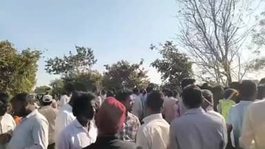 బోధన్: బోధన్ రూరల్ పోలీస్ స్టేషన్ పరిధిలో ఇసుక ట్రాక్టర్ ఢీకొని ఓ వ్యక్తి మృతి