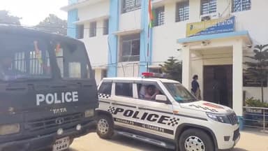 ইটাহার: বাবা মায়ের অবর্তমানে ইটাহারের একটি গ্রামে শোওয়ার ঘরে ঢুকে নাবালিকাকে ধর্ষণের চেষ্টার অভিযোগে গ্রেফতার প্রতিবেশী ব্যক্তি