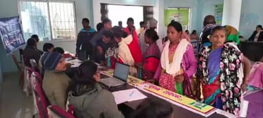 पाकरटांड: पाकरटांड प्रखंड कार्यालय में सुशासन सप्ताह कार्यक्रम शुरू, लोगों की समस्याओं का होगा समाधान