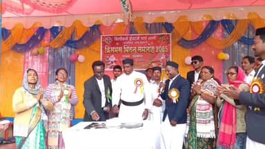 बानो: मध्य विद्यालय बड़काडुईल और संत पॉल बिलिवर्स चर्च में क्रिसमस गैदरिंग, सांस्कृतिक कार्यक्रमों की प्रस्तुति