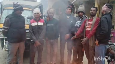 नौडीहा बाज़ार: नामुदाग पंचायत मुखिया ने ठंड से राहत के लिए नामुदाग, तेलियाडीह और रबदा मोड़ पर अलाव जलवाया