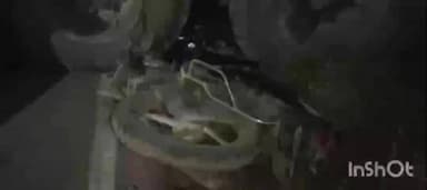 केतार: केतार में अनियंत्रित ट्रक ढलान से उतरा, मोटरसाइकिल हुई क्षतिग्रस्त