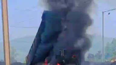 टंडवा: शिवपुर रेलवे साइडिंग में कोयला वाहन में लगी आग, फायर ब्रिगेड ने बुझाई