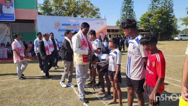 টেঙাখাত: টেঙাখাত উচ্চতৰ মাধ্যমিক বিদ্যালয়ৰ খেলপথাৰত অনুষ্ঠিত সাংসদ খেল মহোৎসৱ উদ্বোধন কৰিলে বিধায়ক তেৰচ গোৱলাই