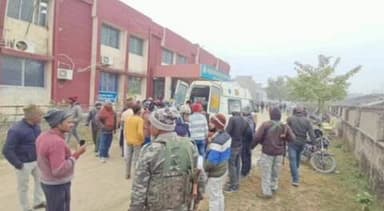 हुसैनाबाद: बंद कमरे में बोरसी जलने से हादसा, नानी-नातिन की दर्दनाक मौत, मां जिंदगी के लिए जूझ रही