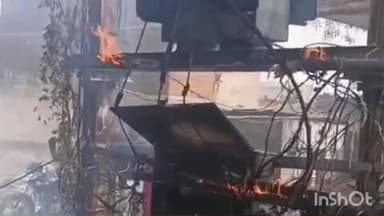 श्री राम कॉलोनी में बिजली ट्रांसफार्मर में शॉर्ट सर्किट से आग, सूचना के बाद भी घंटों तक नहीं पहुंचा विभागीय अमला