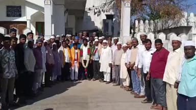 పాపన్నపేట్: నూతన సర్పంచులను సన్మానించిన ముస్లిం కమిటీ సభ్యులు