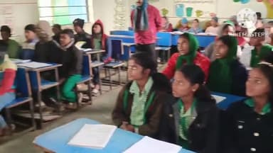 महागामा: प्रखंड विकास पदाधिकारी सोनाराम हांसदा ने शुक्रवार को आंगनबाड़ी केंद्रों और सरकारी विद्यालयों का किया निरीक्षण