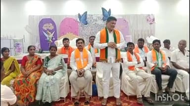 హుజూరాబాద్: హుజురాబాద్ నియోజకవర్గ బిజెపి సర్పంచ్ లను సన్మానించిన జిల్లా అధ్యక్షులు గంగాడి కృష్ణారెడ్డి, పార్లమెంట్ కన్వీనర్ ప్రవీణ్