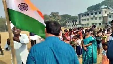 করিমপুর ২: করিমপুর ২ নম্বর ব্লকের মরুটিয়ায় জাতীয় পতাকা উত্তোলন করে বার্ষিক ক্রীড়া প্রতিযোগীতার শুভ উদ্বোধনে বিধায়ক