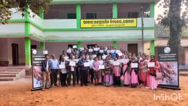 ବୀରମିତ୍ରପୁର: ନୂଆଗାଁ ବ୍ଲକର ସରକାରୀ ଉଚ୍ଚ ପ୍ରାଥମିକ ବିଦ୍ୟାଳୟ,ସୋରଡ଼ା ପରିସରରେ ବ୍ଲକସ୍ତରୀୟ ଡେଟଲ ସ୍କୁଲ ସ୍ବଚ୍ଛତା ପ୍ରଶିକ୍ଷଣ କାର୍ଯ୍ୟକ୍ରମ ଅନୁଷ୍ଠିତ