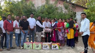 तोकापाल: बेड़ागुड़ा में महिलाओं को आत्मनिर्भर बनाने की दिशा में विधायक विनायक गोयल ने किया सिलाई मशीनों का वितरण