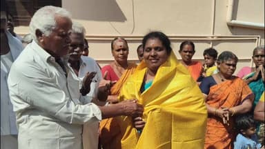 கயத்தாறு: கயத்தாறு 13 வது வார்டு பகுதியில் சமுதாய நலக்கூடம் அடிக்கல் நாட்டு விழா பேரூராட்சி தலைவர் துவக்கி வைத்தார்