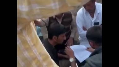 धनाऊ: धनाऊ तहसील क्षेत्र के एक पटवारी पर किसानों के करोड़ों रुपए डकारने का गंभीर आरोप