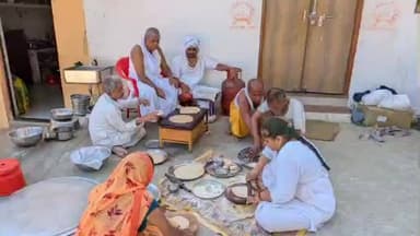 कसरावद: पुणे के नर्मदा प्रेमियों का अनूठा सेवा भाव: 12 वर्षों से नर्मदा तट पर कर रहे हैं समर्पण