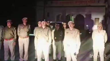 अरैन: अरांई पुलिस थाने में शांति समिति की बैठक में स्पीड ब्रेकर बनवाने की मांग, यातायात नियमों का पालन करने पर जोर