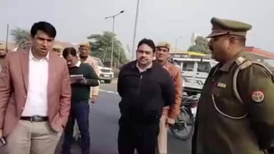 सासनी: सासनी क्षेत्र में शीत लहर और सड़क सुरक्षा के लिए आगरा-अलीगढ़ नेशनल हाईवे का DM ने किया निरीक्षण