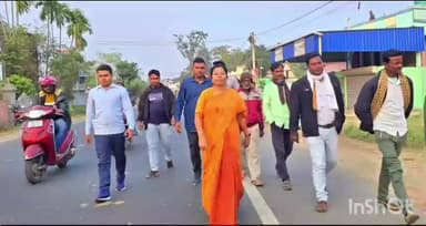 ধনিয়াখালি: দশঘড়া স্টেশন বাজার এলাক পথশ্রী প্রকল্পের রাস্তার কাজে শুভ উদ্বোধন করলেন বিধায়ক