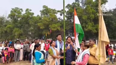 বরজোড়া: বিভিন্ন গ্রামপঞ্চায়েত মিলিত উদ্যোগে বহড়াখুল্লা ফুটবল মাঠে মশাল জ্বালিয়ে বার্ষিক ক্রীড়া প্রতিযোগিতা উদ্বোধন বিধায়ক