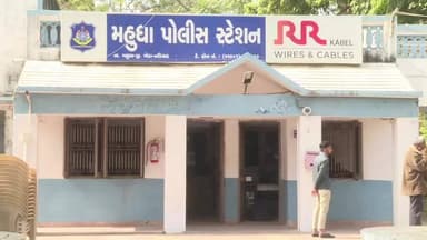 મહુધા: ફીણાવ ઉંટવાડિયા રોડ પર રીક્ષા અને કારમાંથી પ્રતિબંધિત ચાઈનીઝ દોરીનો જથ્થો જપ્ત કર્યો