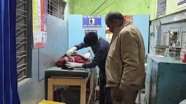 মন্তেশ্বর: মদ খেয়ে বউকে মারধোর, প্রতিবাদ করলে বাবা-ছেলের মারপিট