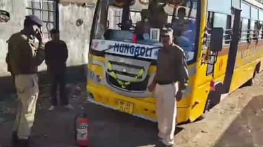 मुंगावली: मुंगावली में जिला परिवहन अधिकारी ने स्कूल वाहनों की चेकिंग की, नियम तोड़ने वालों पर हुई कार्रवाई