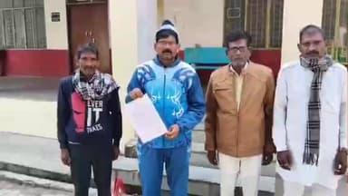 टेहरोली: पठा में दबंगों ने किसान की जमीन पर किया कब्जा, परिवार सहित हाथ जोड़कर मांगा न्याय