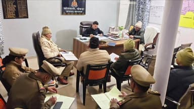 खेकड़ा: CO खेकड़ा रोहन चौरसिया ने थाना खेकड़ा पर अर्दली रूम का किया निरीक्षण, लंबित विवेचनाओं में त्वरित कार्रवाई के दिए निर्देश