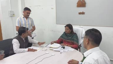 सांचौर में चोरियों पर प्रशासन सख्त, व्यापारियों ने की मुलाक़ात तो संभागीय आयुक्त ने पुलिस अधीक्षक सहित संबंधित अधिकारियो...