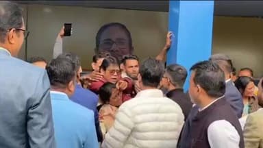 বজবজ ১: বজবজে সেবাশ্রয় ক্যাম্প ২ পরিদর্শন করলেন ডায়মন্ড হারবার লোকসভা কেন্দ্রের সাংসদ অভিষেক বন্দ্যোপাধ্যায়