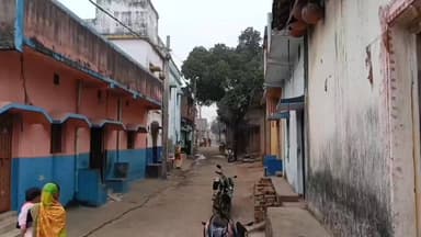 बरवाअड्डा थाना क्षेत्र के पंडूकी में चोरों ने बंद घर को बनाया निशाना, लाखों की संपत्ति की चोरी गृह स्वामी ने मीडिया को द...