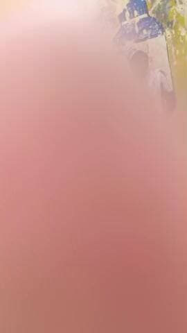 फैज़गंज बेहटा मे यूरिया ब्लैक मे जा रहे है ओर हम लोग पागल है क्या जो की लाइन मै लगे है किसान भाई परेशान है यहा पर क्या कर