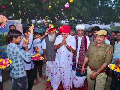 रामसर: रामसर में शनिवार को मानवेंद्र सिंह जसोल की सरहद समृद्धि यात्रा का कई गांवों में धूमधाम से स्वागत किया गया