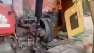 कायमगंज: कायमगंज स्थित एमएस नव्या तंबाकू एंटरप्राइजेज गोदाम में खड़े ट्रैक्टर की बैटरी हुई चोरी, व्यापारी ने पुलिस से की शिकायत