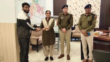 झालरापाटन: झालरापाटन में खाकी की ईमानदारी सामने आई, महिला होमगार्ड मंजु ने राहगीर के गिरे हुए ₹40 हजार वापस लौटाए