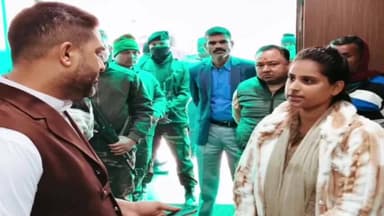 बेरमो: बेरमो कांग्रेस विधायक जयमंगल सिंह ने कई लोगों से भेंट की, समस्याओं के समाधान का भरोसा दिलाया