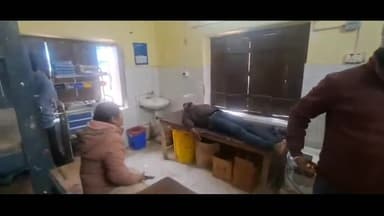 कुमारखंड: रहटा खाद दुकान के पास सड़क हादसे में बाइक सवार दो लोग घायल